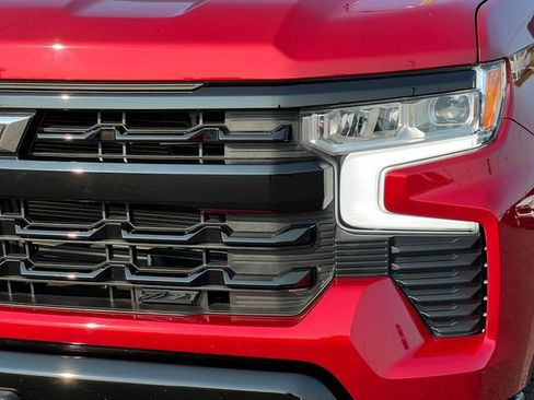 Used 2024 Chevrolet Silverado 1500 LT Trail Boss w/ LPO, Dark Essentials Package AWD/4WD image 31