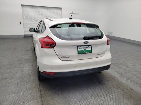 Used 2018 Ford Focus Titanium w/ Titanium Technology Package image 6
