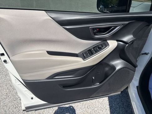 Used 2023 Subaru Forester AWD/4WD image 28