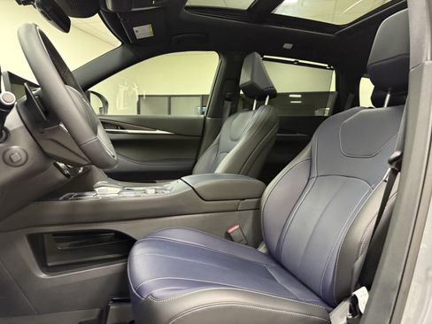 Certified 2026 INFINITI QX60 Sport w/ Dark Cargo Package AWD/4WD image 12