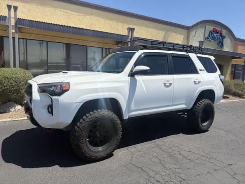 Used 2016 Toyota 4Runner TRD Pro AWD/4WD image 3