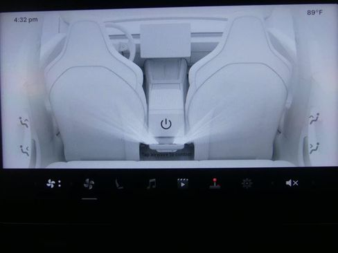 Used 2025 Tesla Model 3 Performance AWD/4WD image 16