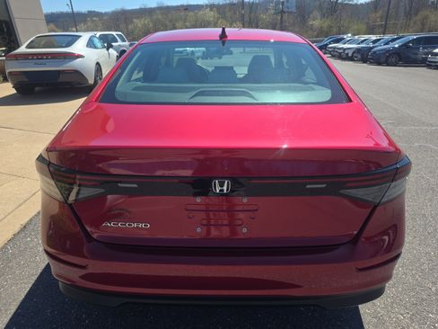 Used 2023 Honda Accord EX image 6