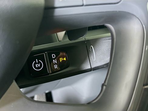 Used 2024 Kia EV9 Light Long Range image 25