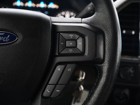 Used 2016 Ford F150 XLT w/ Equipment Group 302A Luxury AWD/4WD image 25