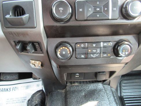 Used 2020 Ford F550 2WD Crew Cab Super Duty image 41