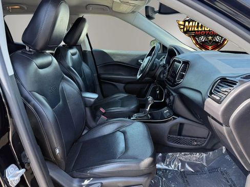 Used 2019 Jeep Compass Limited FWD image 18