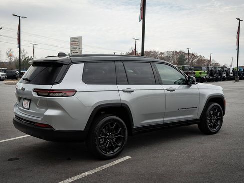 New 2025 Jeep Grand Cherokee L Limited AWD/4WD image 10