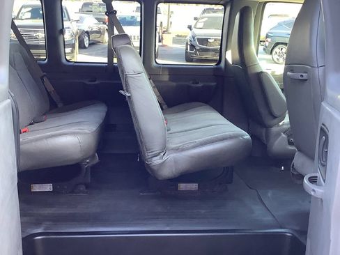 Used 2021 Chevrolet Express 3500 LT w/ LT Preferred Equipment Group RWD image 12