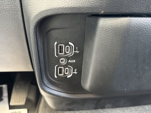 Used 2022 RAM 1500 Big Horn AWD/4WD image 16