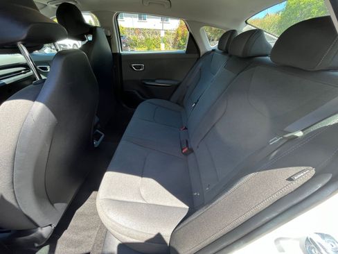 Used 2025 Kia K4 FWD image 24