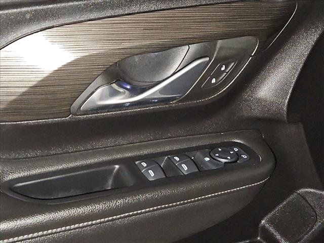 Used 2024 GMC Terrain SLE FWD image 24