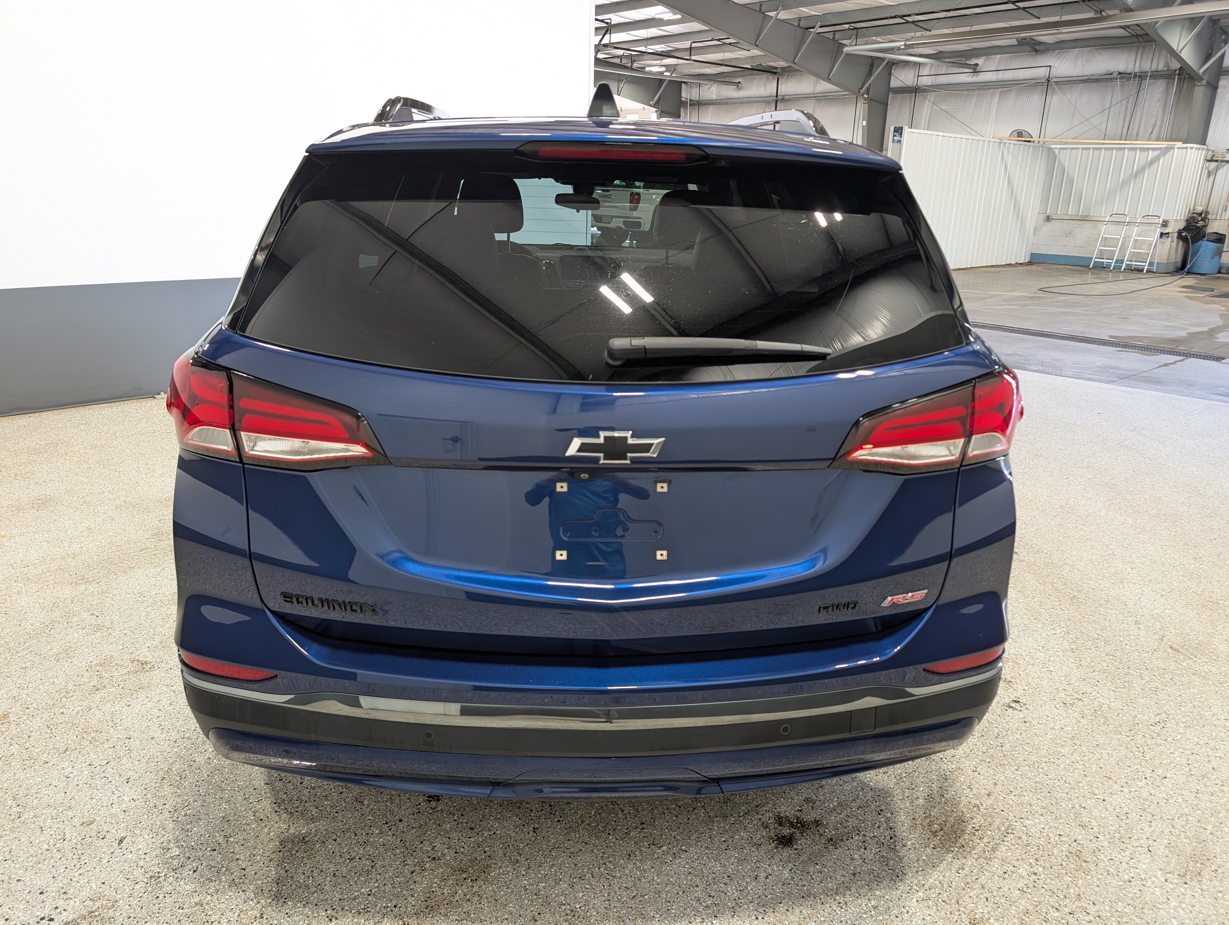 Used 2022 Chevrolet Equinox RS w/ RS Leather Package AWD/4WD image 4