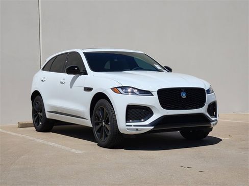 Used 2026 Jaguar F-PACE R-Dynamic S image 3