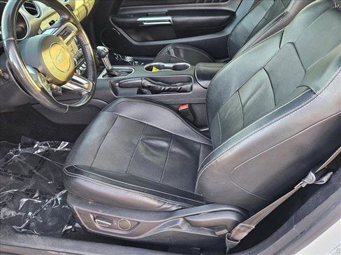 Used 2019 Ford Mustang Premium image 15