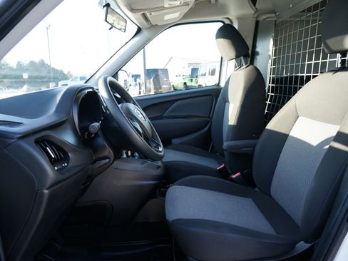 Used 2021 RAM ProMaster City Tradesman image 11