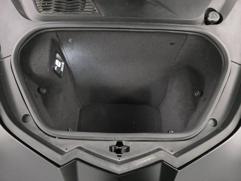 Used 2021 Chevrolet Corvette Stingray Coupe w/ Battery Protection Package image 8