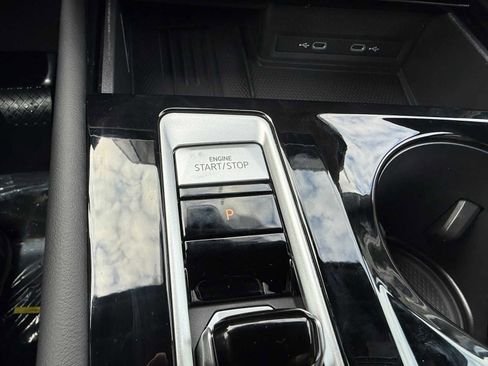 New 2026 Volkswagen Atlas Cross Sport SE image 21