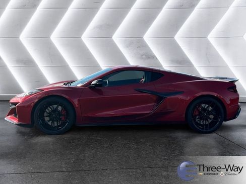 New 2026 Chevrolet Corvette Z06 RWD image 2