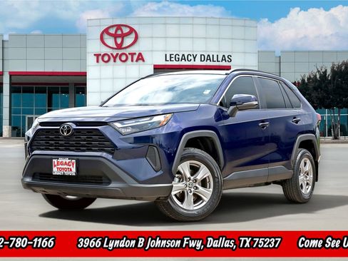 Used 2025 Toyota RAV4 XLE w/ Convenience Package FWD image 1