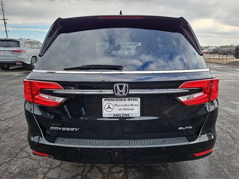 Used 2024 Honda Odyssey Elite image 6
