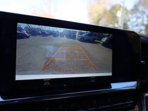 Used 2024 Chevrolet Silverado 1500 LT Trail Boss w/ Protection Package image 24