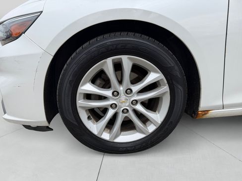 Used 2016 Chevrolet Malibu LT FWD image 14