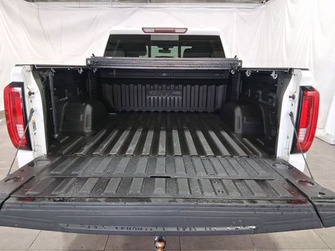 Used 2019 GMC Sierra 1500 SLT w/ SLT Premium Plus Package AWD/4WD image 28