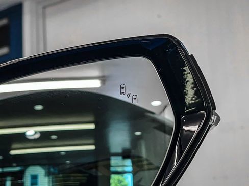 Used 2020 Chevrolet Corvette Stingray w/ 2LT Preferred Equipment Group image 51