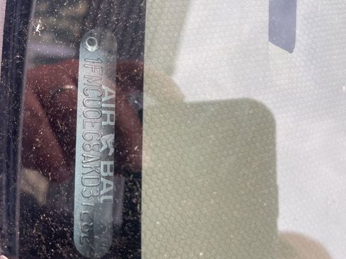 Used 2010 Ford Escape Limited image 13