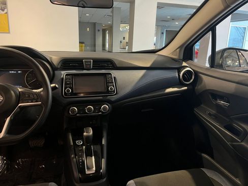 Used 2025 Nissan Versa SV image 34