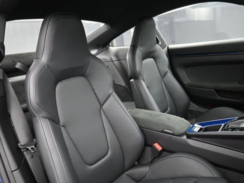Certified 2024 Porsche 911 Carrera GTS RWD image 27