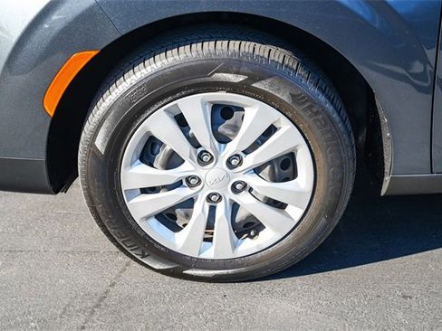 Certified 2023 Kia Soul LX image 11