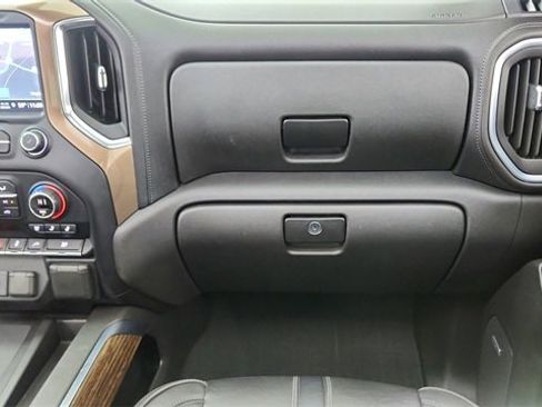 Used 2021 Chevrolet Silverado 1500 High Country w/ Technology Package image 37