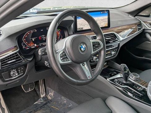 Used 2023 BMW 540i xDrive w/ M Sport Package AWD/4WD image 11