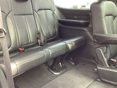 Certified 2024 Jeep Wagoneer Series II image 21