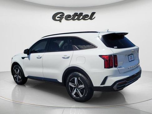 Used 2022 Kia Sorento S FWD image 7