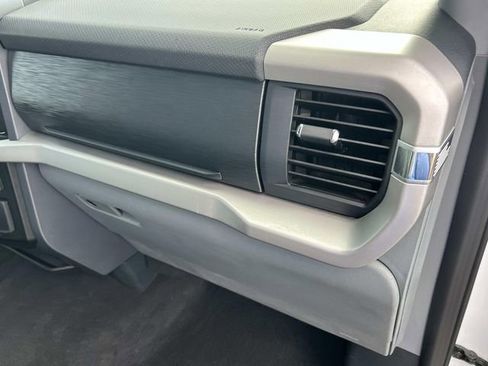 Used 2023 Ford F150 XLT image 25