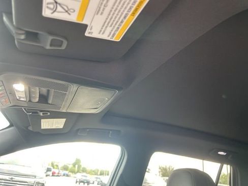 New 2026 Chevrolet Equinox LT w/ Convenience Package II image 17