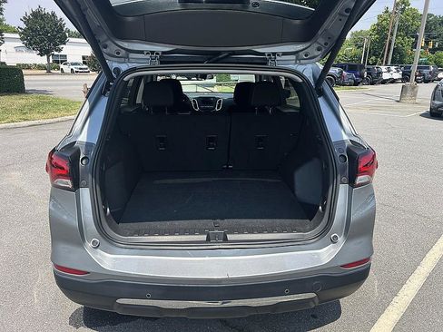 Used 2023 Chevrolet Equinox LT FWD image 15