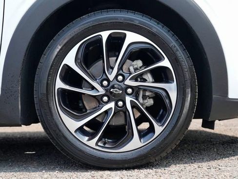 Used 2022 Chevrolet Bolt EUV Premier image 13