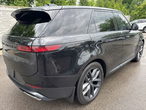 Used 2024 Land Rover Range Rover Sport SE AWD/4WD image 6