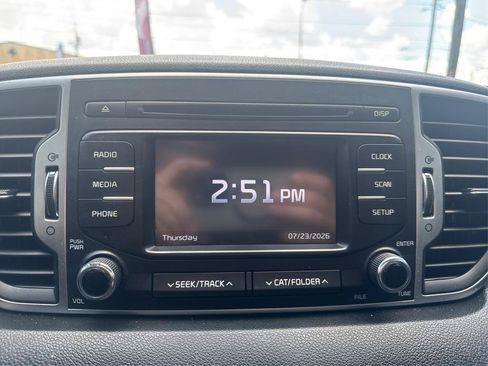 Used 2019 Kia Sportage LX FWD image 12
