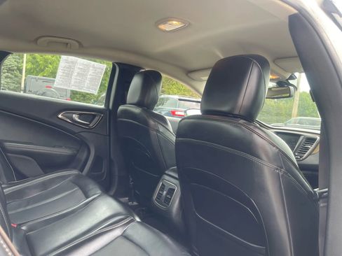 Used 2015 Chrysler 200 C w/ Navigation & Sound Group I image 10