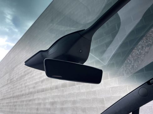 Used 2024 Tesla Model X Plaid image 19