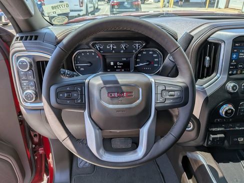 Used 2022 GMC Sierra 1500 SLT w/ SLT Premium Plus Package AWD/4WD image 14