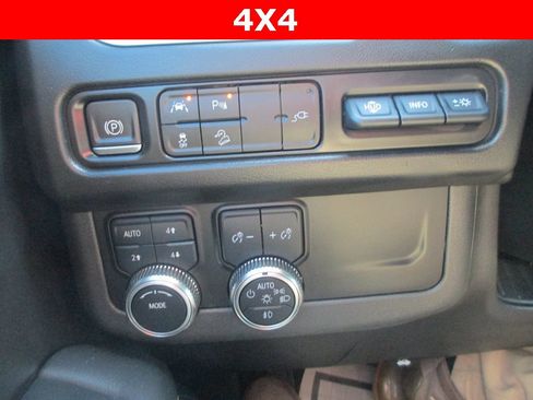 Certified 2021 GMC Yukon XL AT4 w/ Rear Media and Nav Package image 19