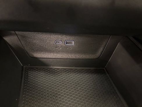 Used 2026 Chevrolet Equinox LT FWD image 23