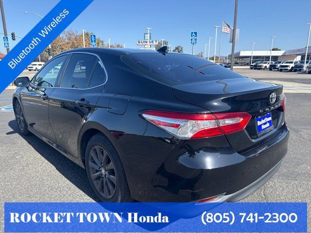 Used 2019 Toyota Camry LE FWD image 11