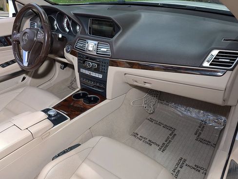 Used 2014 Mercedes-Benz E 350 Cabriolet image 36
